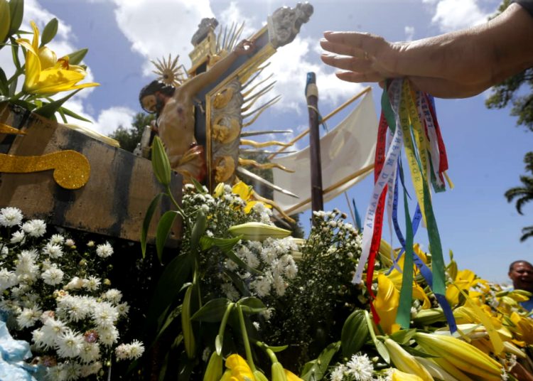 Turistas marcam presença na Lavagem do Bonfim