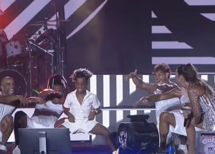 Talento mirim Daniel Levi viralizou ao dançar com Ivete no Festival Virada Salvador