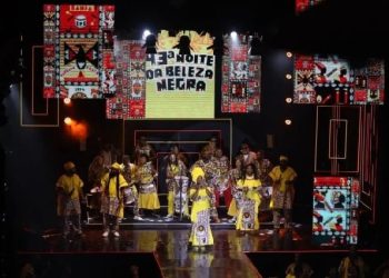 Deusa do Ébano 2024 abre Carnaval de Salvador