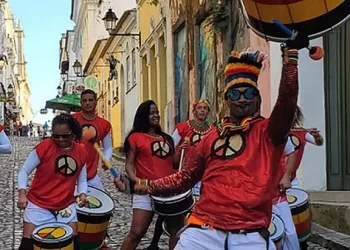 Verão: Olodum fará show gratuito em Salvador
