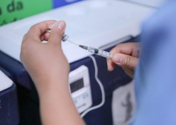 Prevenção: Vacinação contra a dengue e covid-19 é ofertada no Salvador Boa Praça neste fim de semana