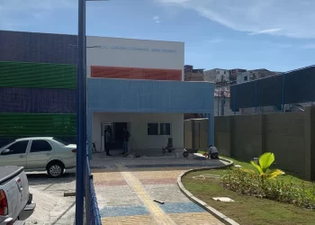 Educação: Prefeitura entrega escola com piscina semiolímpica e apresenta novidades para o ano letivo