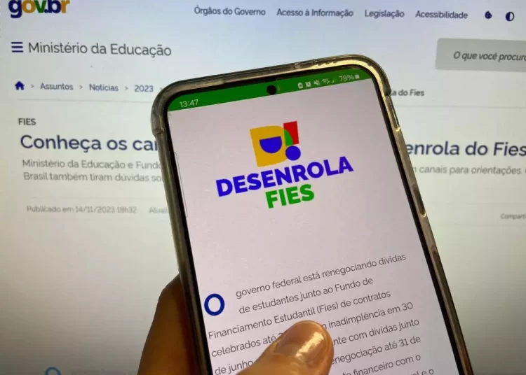 ‘Desenrola FIES’: Iniciativa visa ajudar mais de um milhão de brasileiros endividados com o financiamento estudantil