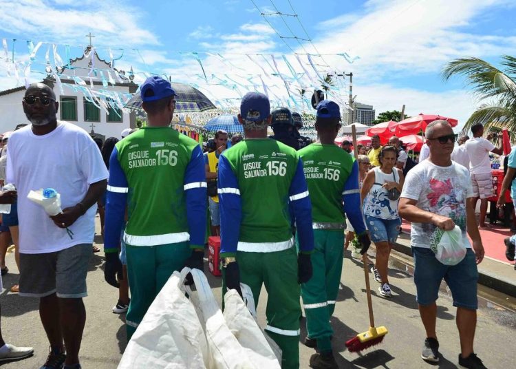 172 toneladas de resíduos foram recolhidas em quatro dias de festejos em Salvador