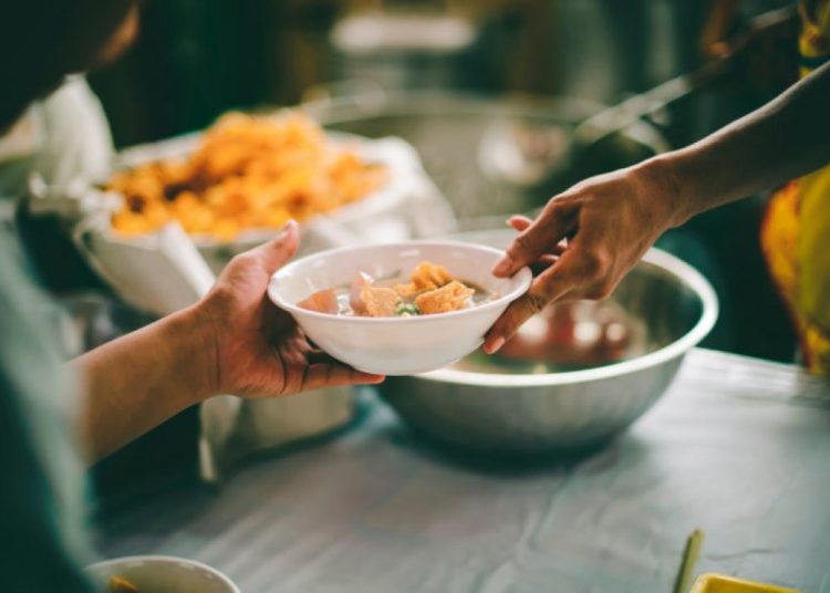 Combate à fome: 13 milhões de pessoas deixaram de passar fome no Brasil