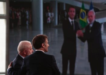 Brasil assina cooperação com governo francês para enfrentamento à desinformação e educação midiática