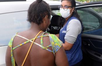 Projeto leva serviços de saúde para população de rua de Salvador