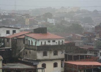 Tempo: Chuvas em Salvador já chegaram a 735 milímetros em abril