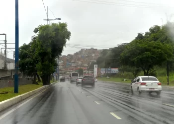Atenção: Chuvas em Salvador devem persistir até o final de abril