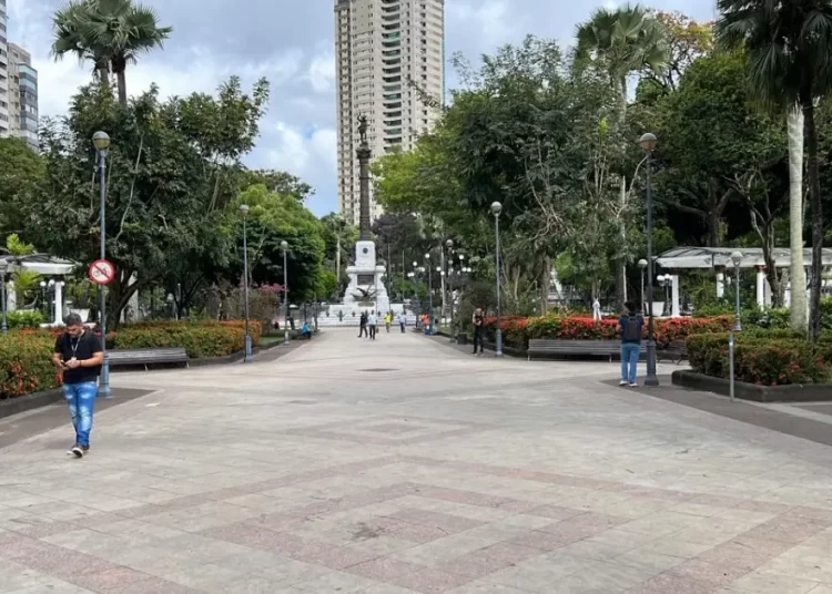 Prefeitura entrega requalificação do largo do Campo Grande nesta terça