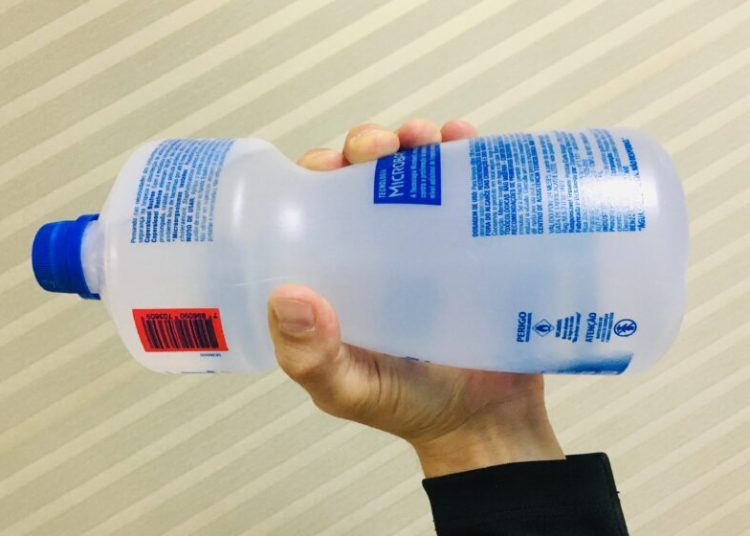 Anvisa: está proibida a venda de álcool 70 em mercados e farmácias