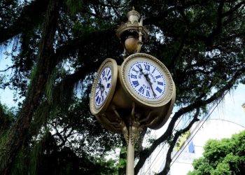 Valorização: Relógio de São Pedro é totalmente restaurado e automatizado pela Prefeitura