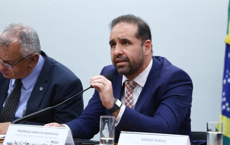 Prorrogado: Deputados anunciam acordo para votar em junho a regulamentação do trabalho de motoristas de aplicativo