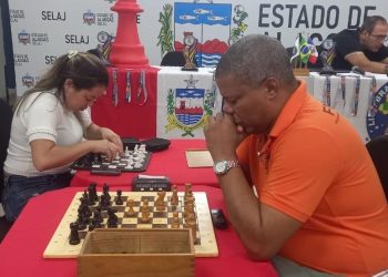 Estratégia: Beneficiários do Bolsa-Atleta Salvador conquistam ouro e prata no 2º Torneio de Xadrez Nordeste para Cegos e Baixa Visão