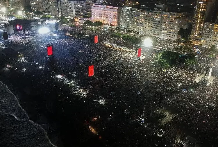 Show: Madonna supera expectativas e leva 1,6 milhão a Copacabana