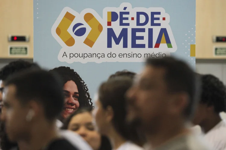 Fique atento ao Pé-de-Meia: pagamento da 4ª parcela começa nesta quarta-feira
