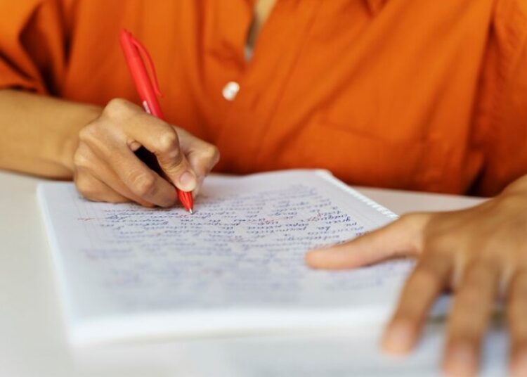 Concurso municipal: Inscrições de concurso público para 593 vagas na área de saúde seguem até 8 de julho