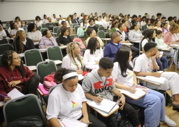 Ensino preparatório: IngreSSAr 2024 inicia aulas preparatórias para Enem e vestibulares