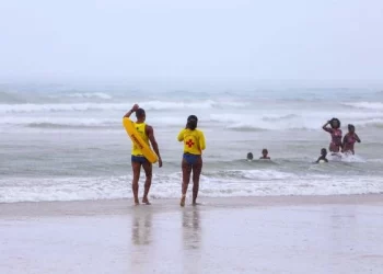 Seja prudente: Praias demandam cuidados extras de banhistas durante período de inverno