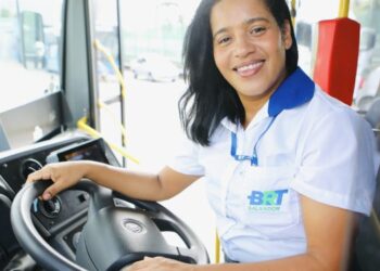 Iniciativa: BRT Salvador passa a ter mulheres no quadro de motoristas do sistema