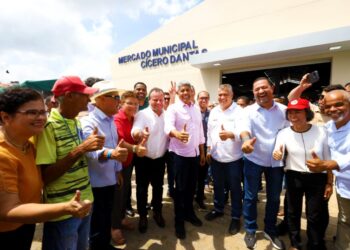 Governo do Estado da Bahia inaugura obras e sanciona Lei Estadual da Agroecologia em Cícero Dantas