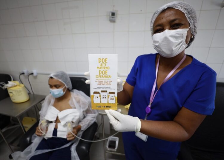 Agosto Dourado: maternidade do HGRS convoca mães para a doação de leite materno