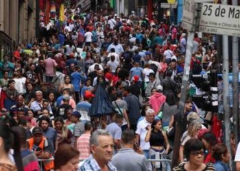 População do Brasil chega a 212,6 milhões de habitantes, aponta IBGE