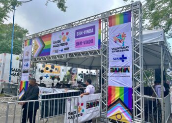 Feira da Diversidade leva serviços de saúde e cidadania à comunidade LGBTQIAPN+