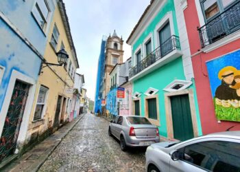 Requalificação: Conder inicia pintura em igreja e em 56 imóveis na Rua do Passo