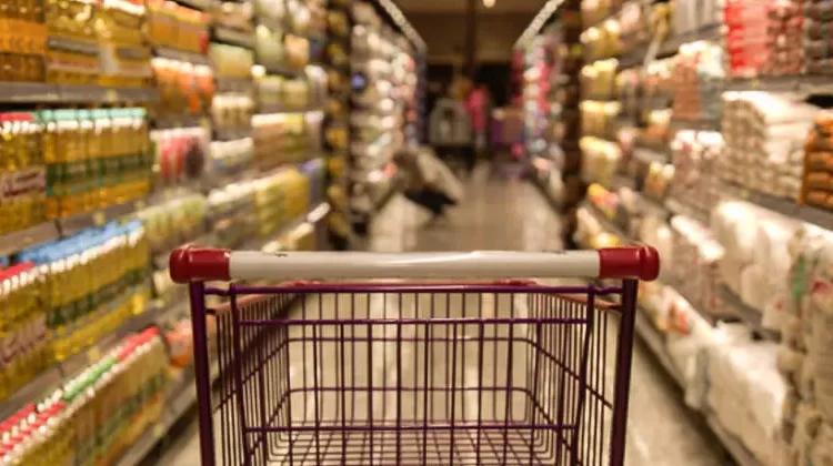 Finanças: Brasil registra inflação negativa em agosto com luz e alimentos mais baratos