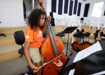 Neojiba e Projeto Axé promovem transformação social na vida de crianças e adolescentes baianos