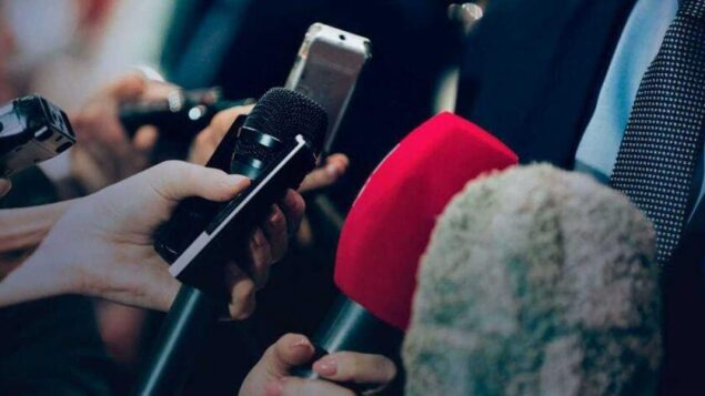 Observatório da Violência contra Jornalistas mobiliza empresas e profissionais para denúncia de violência online e offline