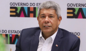 Governador Jerônimo anuncia antecipação do pagamento de salário dos servidores estaduais