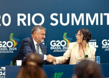 Brasil e Chile se comprometem com o intercâmbio de conhecimentos sobre políticas públicas no combate a desinformação