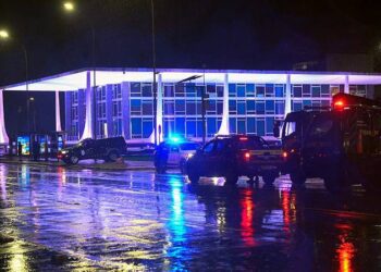 Política: Senadores repercutem explosão de bombas na Praça dos 3 Poderes em seus perfis no ”X”