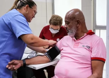 Saúde do homem: Novembro Azul conscientiza população masculina para ações preventivas em unidades municipais de saúde
