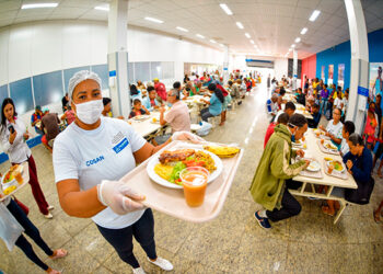 Dia Mundial dos Pobres: Sempre distribui refeições em restaurantes populares