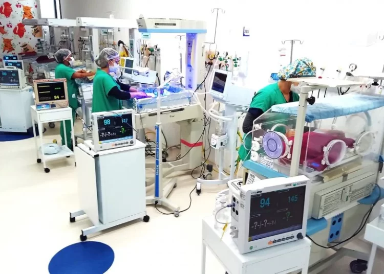 Acolhimento: Hospital do Oeste é referência na assistência a gestantes e bebês em situação de risco