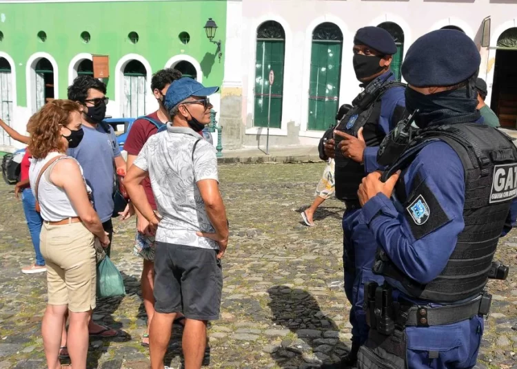 Guarda Civil: Grupo de Apoio ao Turista aumenta ações nas áreas com maior fluxo de visitantes em Salvador