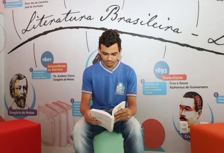 Leitura: Governo do Estado inclui livro ‘Ainda Estou Aqui’ nas bibliotecas das escolas públicas estaduais da Bahia