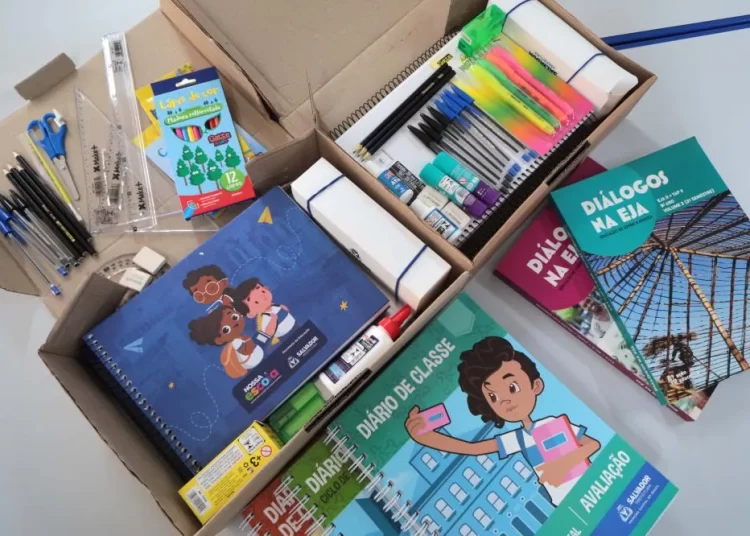 Ensino Municipal: Ano letivo 2025 é iniciado nas 415 escolas municipais com entrega de fardamento e material didático