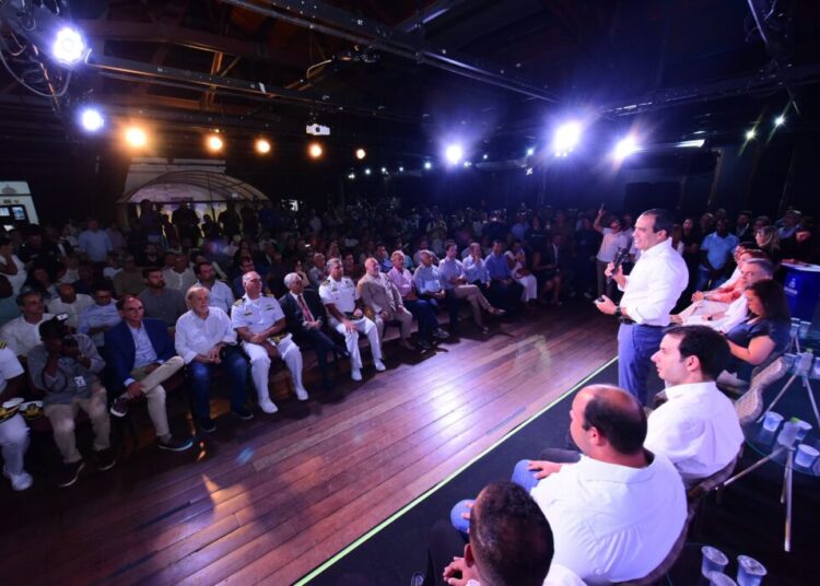 Salvador: Prefeito Bruno Reis anuncia criação da Secretaria Especial do Mar e empossa Andrea Mendonça como titular da pasta