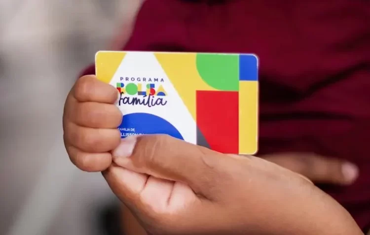 Geração de emprego: Mulheres no Bolsa Família representam 57% do saldo de vagas do Caged em 2024