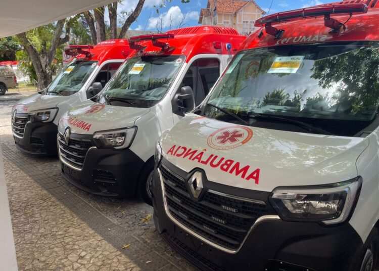 Samu Salvador recebe novos veículos para renovação da frota