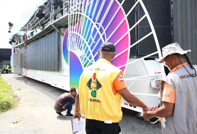 Detran capacita vistoriadores e fiscalização dos trios elétricos começa na segunda-feira (17)