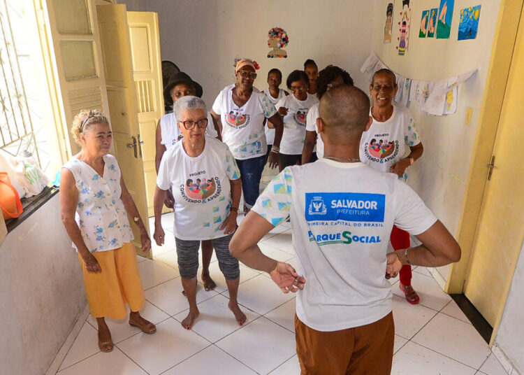 Saiba mais sobre o Projeto Convivendo & Aprendendo que oferece atividades gratuitas em Salvador