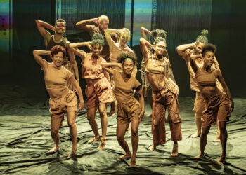 Balé Teatro Castro Alves leva dança contemporânea ao interior da Bahia com oficinas e apresentações gratuitas do espetáculo Eró