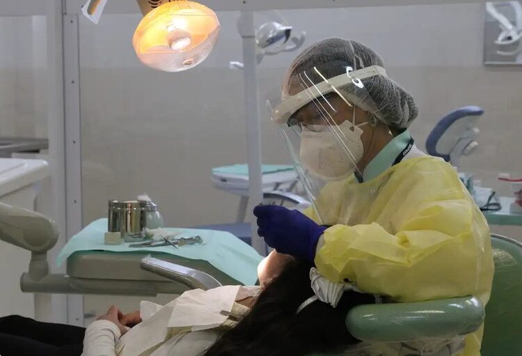 Cuidados: Sancionada lei que institui o Programa de Reconstrução Dentária para vítimas de violência doméstica