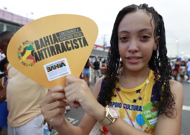 Governo do Estado e Programa Corra Pro Abraço garantem assistência e combate à discriminação na Micareta de Feira de Santana