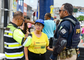 Paripe recebe ações da campanha “Desacelere. Seu bem maior é a vida”